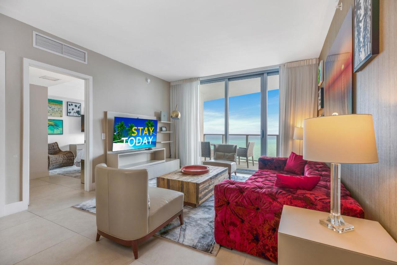 Seashore Resort - 2 Bedroom Right On The Beach Direct Ocean-View With Amenities On The Rooftop Hollywood Exteriér fotografie