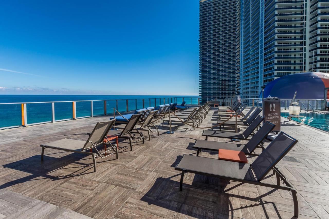 Seashore Resort - 2 Bedroom Right On The Beach Direct Ocean-View With Amenities On The Rooftop Hollywood Exteriér fotografie