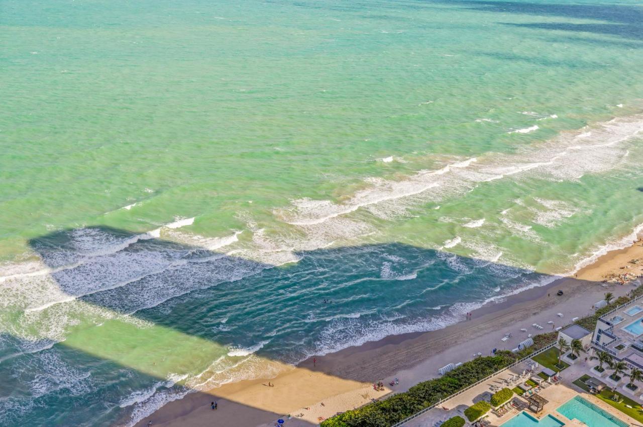 Seashore Resort - 2 Bedroom Right On The Beach Direct Ocean-View With Amenities On The Rooftop Hollywood Exteriér fotografie
